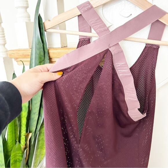 Nike Women's Burgundy Pro Training Elastika Mesh Activewear Tank Top Size XS - Picture 10 of 11
